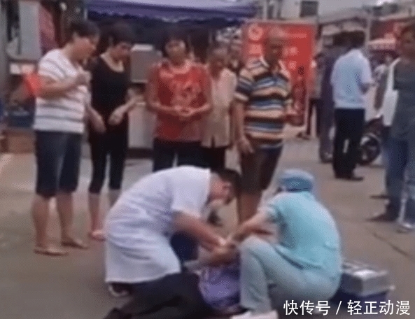  身亡|被狗绳绊倒，老人腾空面朝下摔地后身亡，目击者：狗主人已被控制