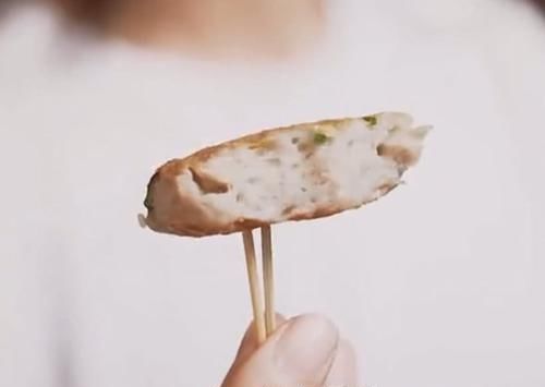 超弹|顺德一家上过央视的美食店，一块手打鱼饼做得超弹牙，生意很火爆