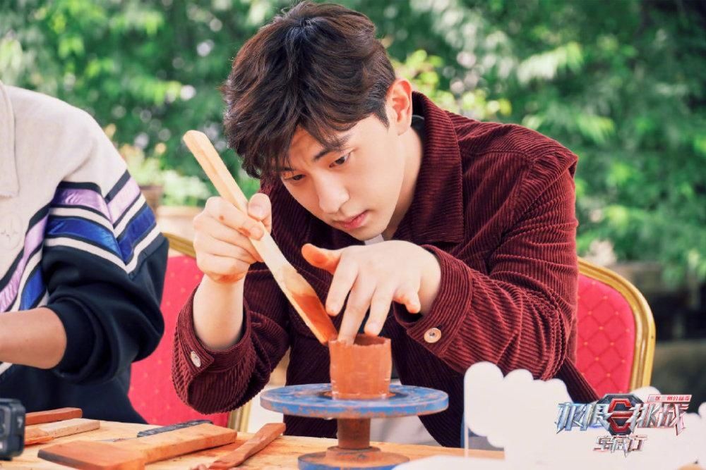  嘉宾|邓伦本期玩出《极挑》精髓 多位艺人中断录制 任嘉伦成最惨嘉宾！