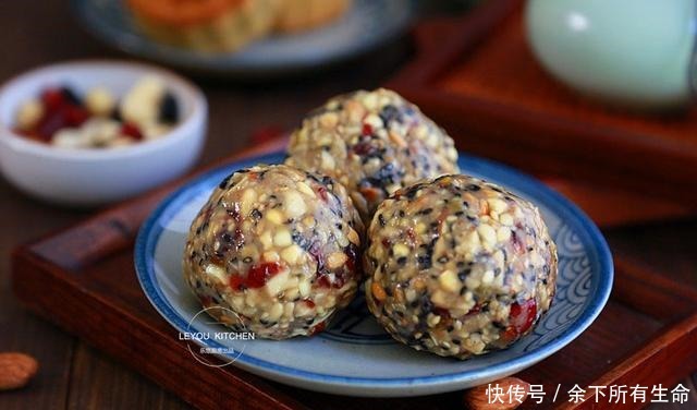 饼馅|做月饼先准备馅,3种常吃的月饼馅做法,在家做低油少糖,更健康