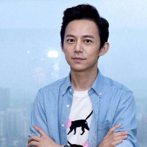  接班|何炅逐渐老去，但整个娱乐圈还没有出现能够接班他的人