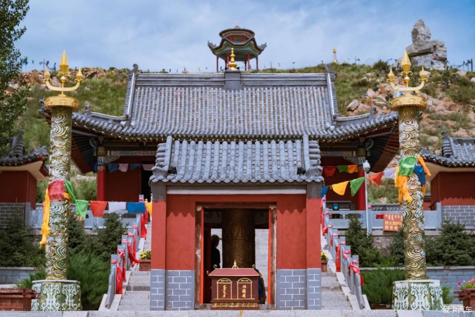 风雨雷电|贝子庙+中蒙边境+草原露营 乌珠穆沁 风雨雷电绿浪秘境行路书