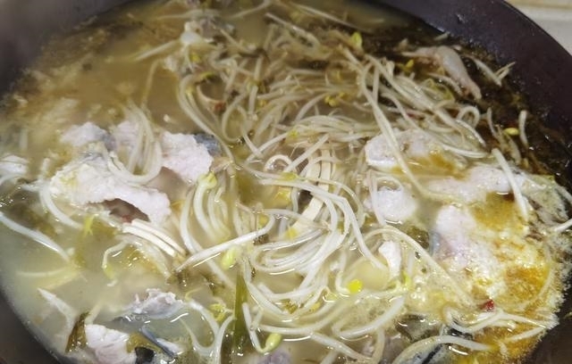 鱼片|快手酸菜鱼,只要学会这3招,鱼肉滑嫩,你也是大厨