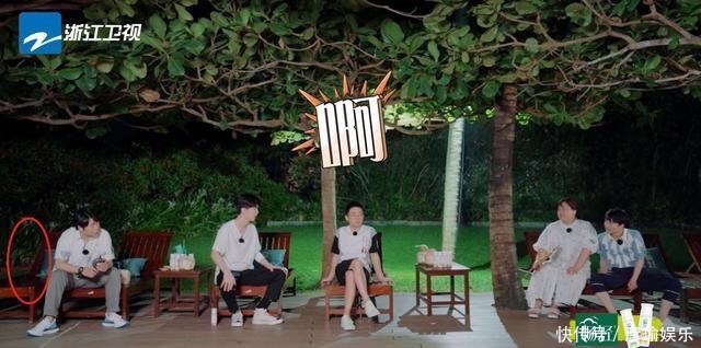 不正|意难平!《青游》宣传肖战蹭热度却剪光其镜头,浙卫被指三观不正