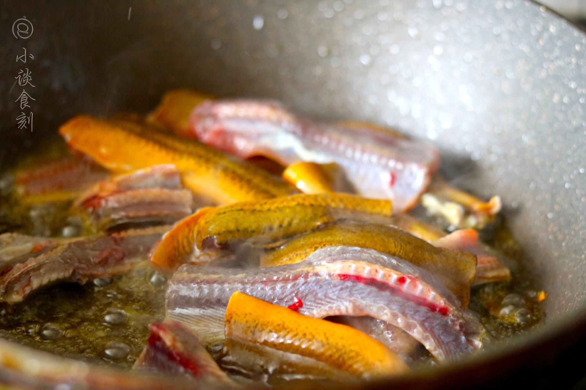 鳝鱼|入秋后，少吃猪肉多吃它，价格比猪肉低了1倍，吃起来还特下饭