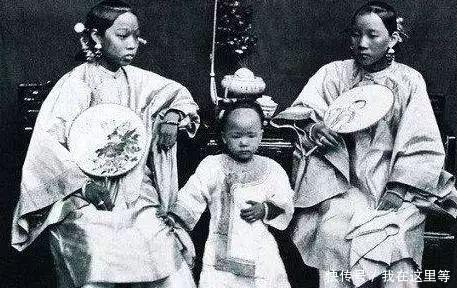 清朝时期|罕见老照片100多年前女性长什么样第二位容貌让人心跳加速!