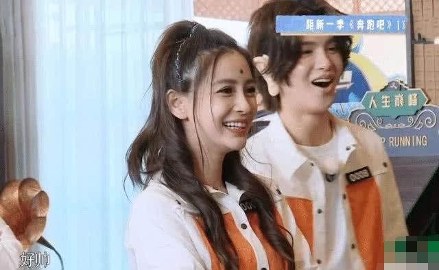  关系|Baby贴大痣一脸拒绝，谁注意郑恺的表情，关系和第一季真的不一样了