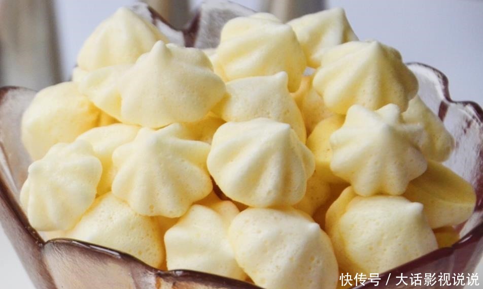教你做|2个蛋清，1盒酸奶，教你做好吃的零食，咬一口嘎嘣脆，入口即化