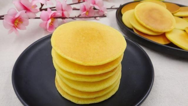  面糊|一家人的早餐可以在五分钟内吃完，粗粮是精心准备的