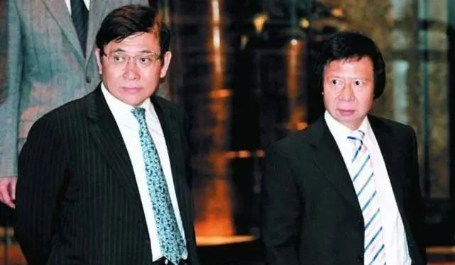  李嘉诚|何鸿燊给水立方捐了1个亿，霍英东捐了2个亿，李嘉诚捐多少呢