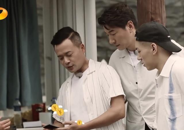  细节|中餐厅亏本，赵丽颖怒怼林大厨，一细节引热议，网友：当我们傻？