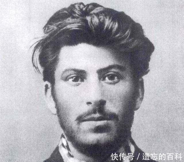 儿媳|斯大林在得知长子被德军俘后，为啥要立即下令逮捕儿媳！