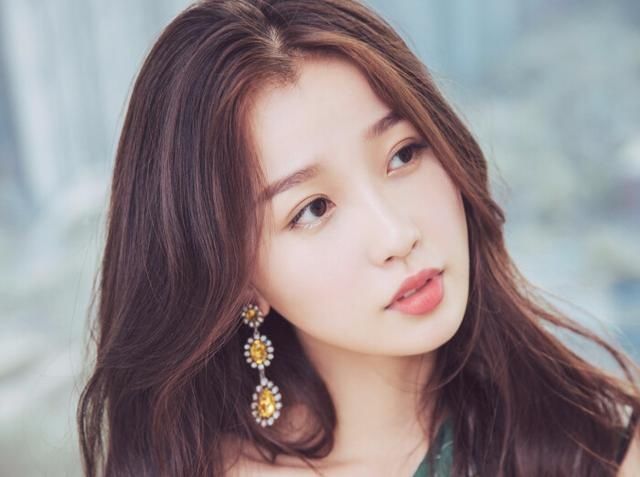  资源|徐艺洋资源？杨超越进组？虞书欣被卡资源？欧阳娜娜资源好？