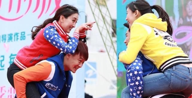 难怪|被骗这么多年,原来“撕名牌”是这么拍出来的,难怪赵丽颖说漏了嘴