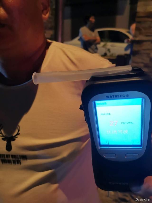  某某|不要侥幸！西镇高速交警连续查获两起酒驾违法行为