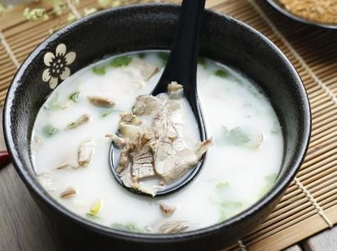  羊肉|炖羊肉时，最忌放八角，只需要3种香料，味道鲜美无膻味
