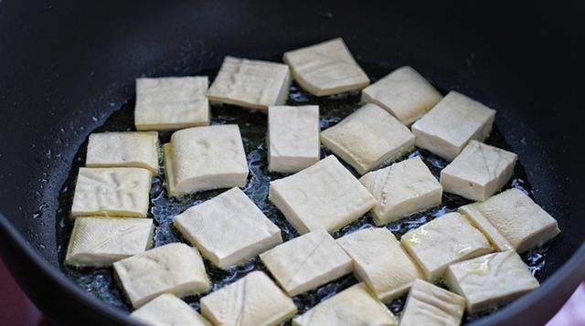  豆制品|比肉还好吃的零食，蜜汁豆干，做法简单，营养美味，好吃到不停口