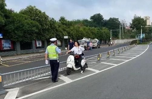 闯红灯|曝光｜|这些不文明交通违法行为被曝光，看看谁“出镜”了