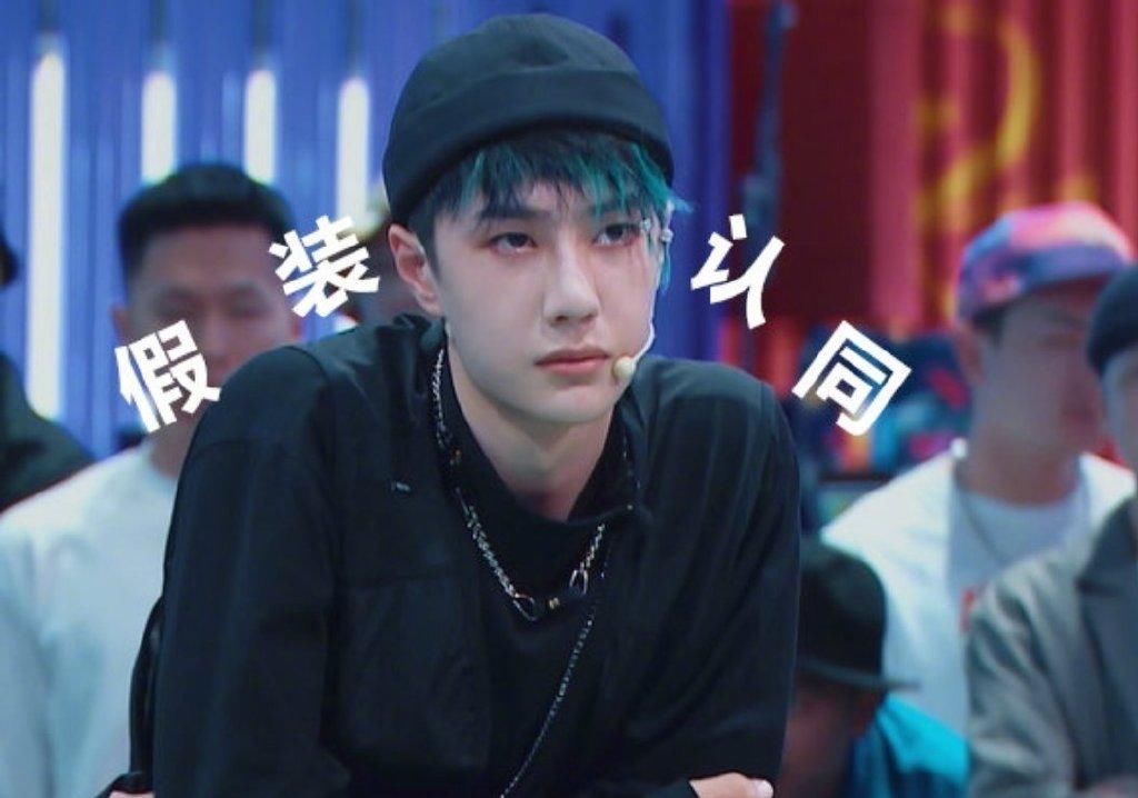  王一博|王一博：干嘛这样数呢？阅读理解满分了，张艺兴哥哥给你比个赞！