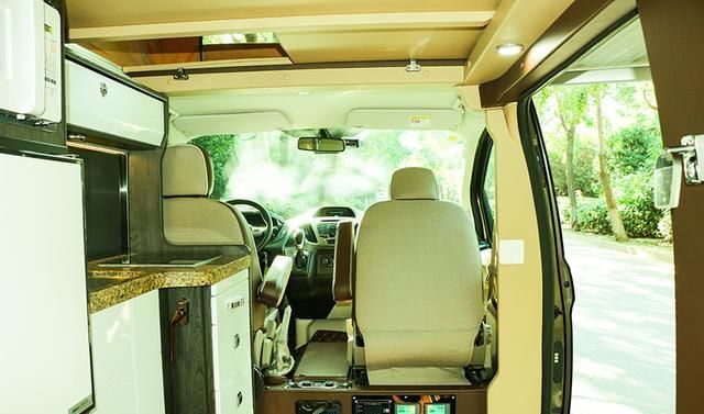 途酷途|途酷途睿欧升顶房车,旅行时保障舒适生活,工作时正常通勤