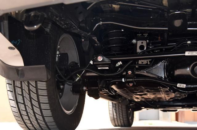 霸道|最舒适的硬派越野车，开着它越野，比丰田霸道强数倍