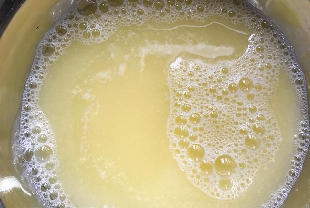  做出|1个鸡蛋，1碗水，在家快速做出蓬松大油条，学会的都说方法实用