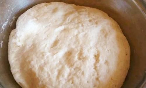  油条|早餐别再吃油条了，用面粉和鸡蛋，自制炸油饼，酥软蓬松又健康！