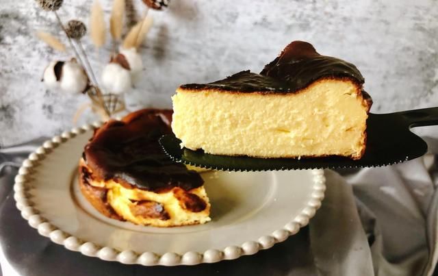  奶油奶酪|网红巴斯克芝士蛋糕，自带烟熏感的奶香芝士，做法竟然这么简单