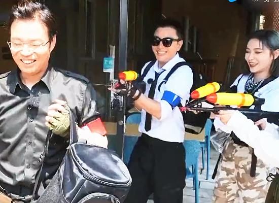  挑战|极限挑战迎来收官，王迅再次被众人集火，就连他的两个搭档都救不了