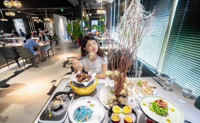 爱上读书馆|三亚,一个去了就不想走的城市4天3晚,带你玩转三亚精华