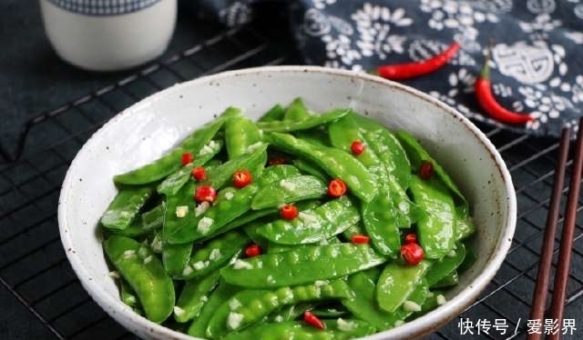 上桌|秋天女儿最爱的素菜,便宜又营养,1周准吃3回,上桌两三下吃光