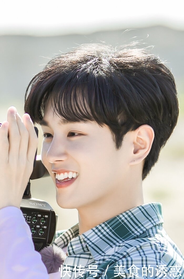  成员|UNIQ成员李汶翰被黑，正主霸气回怼：闲出翔了所以要断章取义？