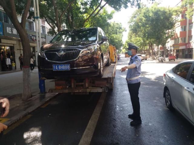 盲道|创城进行时 | 盲道不能占,文明出行守规矩 !