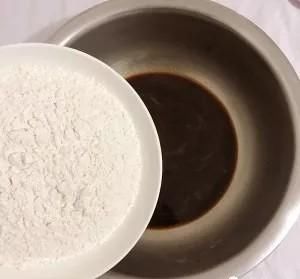  烤箱|不用烤箱就能做的糕点，在家里蒸着吃，咬上一口QQ弹弹，松软可口