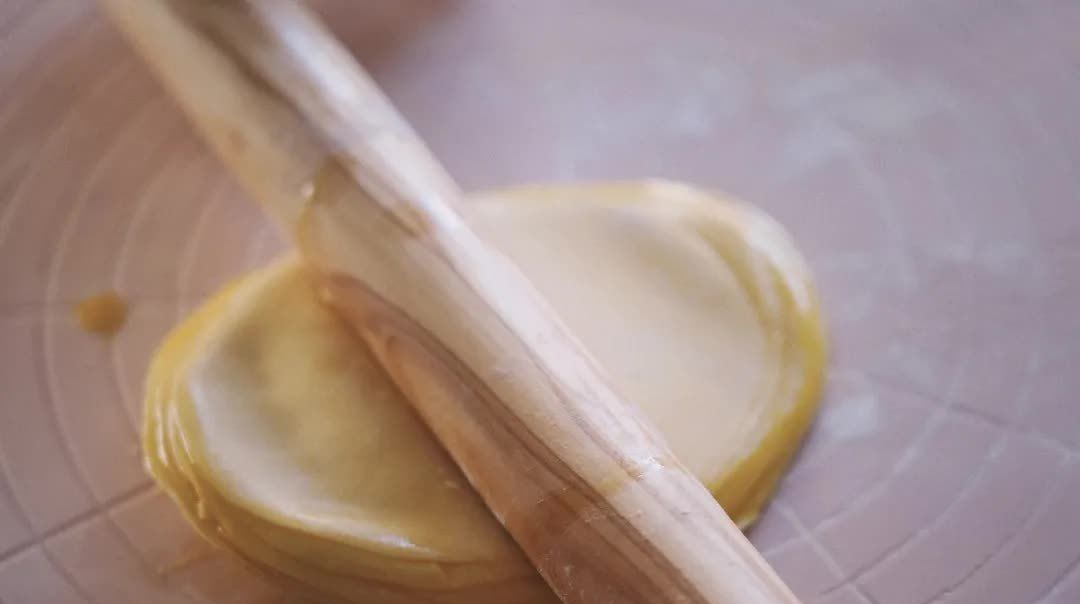 夏季|10分钟就能完成的蒸春饼,香嫩薄软,一次吃10张,夏季必吃!