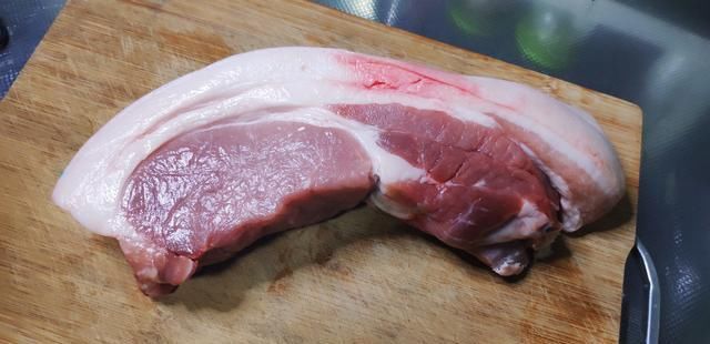 更上一层楼|传统回锅肉略加改进,方法更加简单!颜值、味道更上一层楼