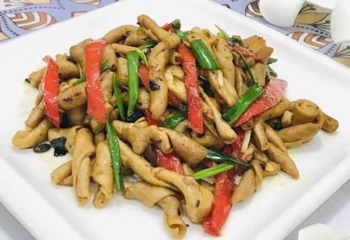  胡椒粉|春笋烧排骨，避风塘炒虾，爆炒牛蛙，爆炒鹅肠的做法