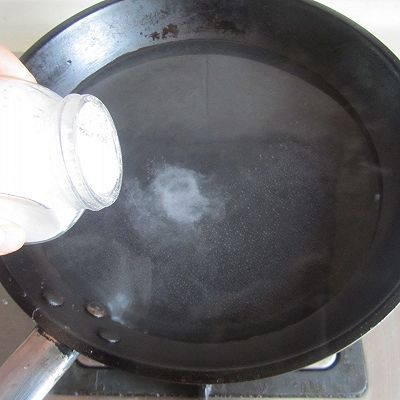  香椿|红椒香椿炒鸡蛋干