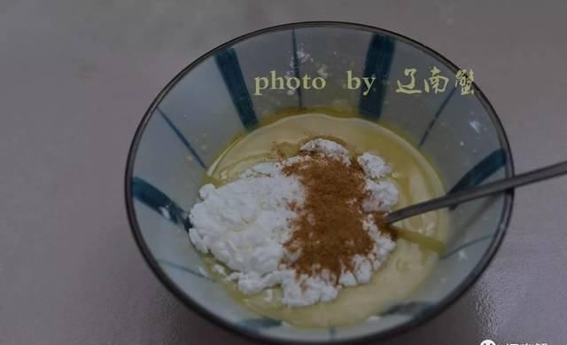  饼子上面|想做出层次分明的葱油饼，这个东西还真不能少！