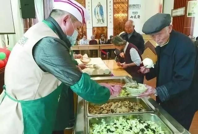 中国|中国最“傻”餐厅,吃饭不收一分钱,6年却开了800多家分店