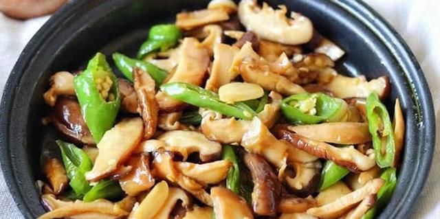  排出|三伏天宁可少吃肉，也要多食此菜，排出毒素，软化血管，早食早好