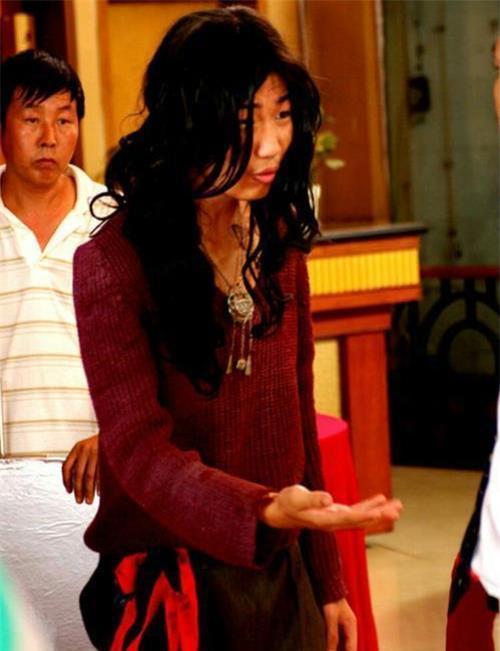 从不|他是中国头号懒人，吃饭靠喂从不干活，父母去世后，饿死在家中