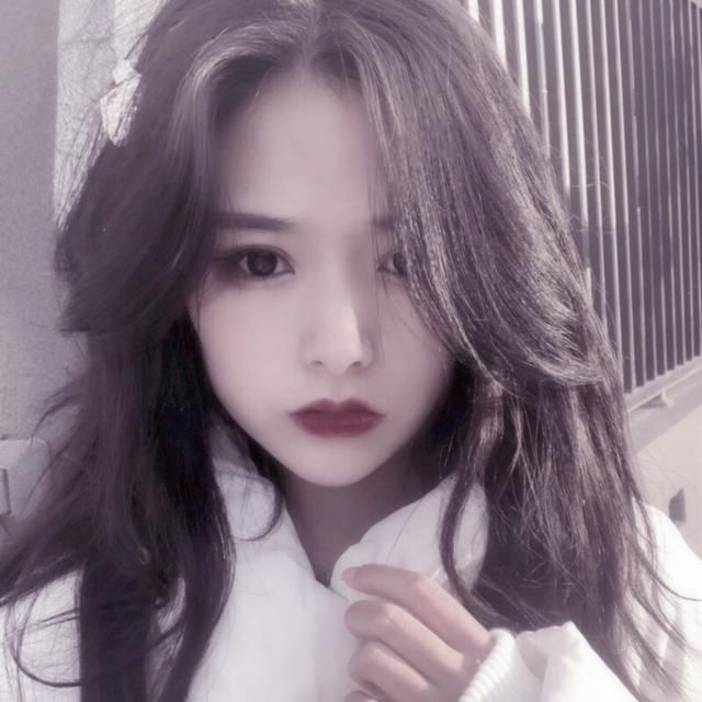  追求者|这样的女孩，身边从来不缺追求者，年轻就是最大的资本