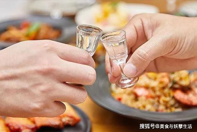 颜色|80％的人对白酒都有这3大误区，快看看你踩雷了吗