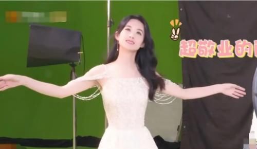  特效|被赵丽颖“无实物表演”惊艳，看到特效前后对比，才明白她的演技