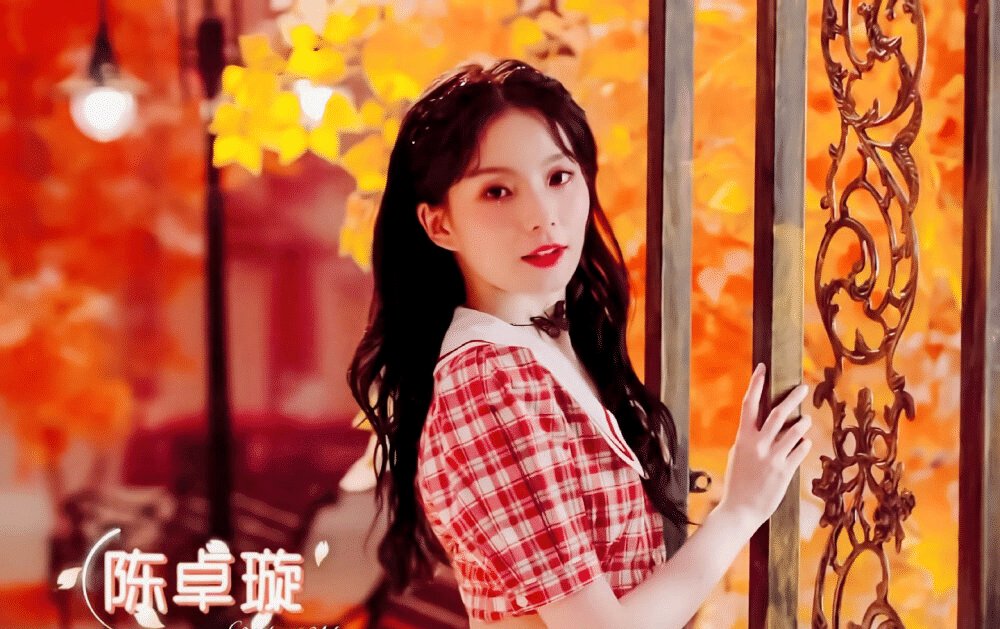 炙我|《炙我》选陈卓璇做主持人, 而非有经验的王艺瑾, 疑要推她做队长