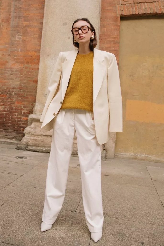 好看|今秋西装外套火了,这么穿好看又高级,时髦炸了