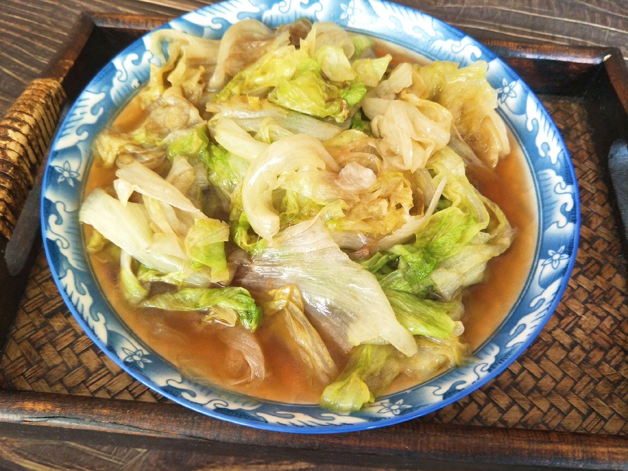 生菜球|生菜只知道凉拌？教你简单做法，生菜又脆又绿，2分钟出锅