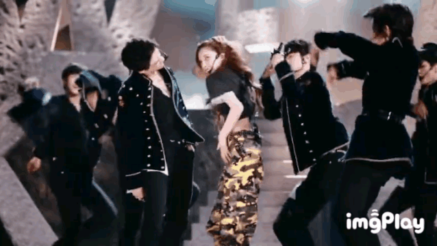  头发|“狂野男孩”刘星终是将别人的头发染成了绿色