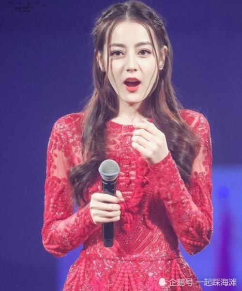  跑男团中|原来真正让热巴上跑男的人，不是杨幂而是他，经常对她非常照顾